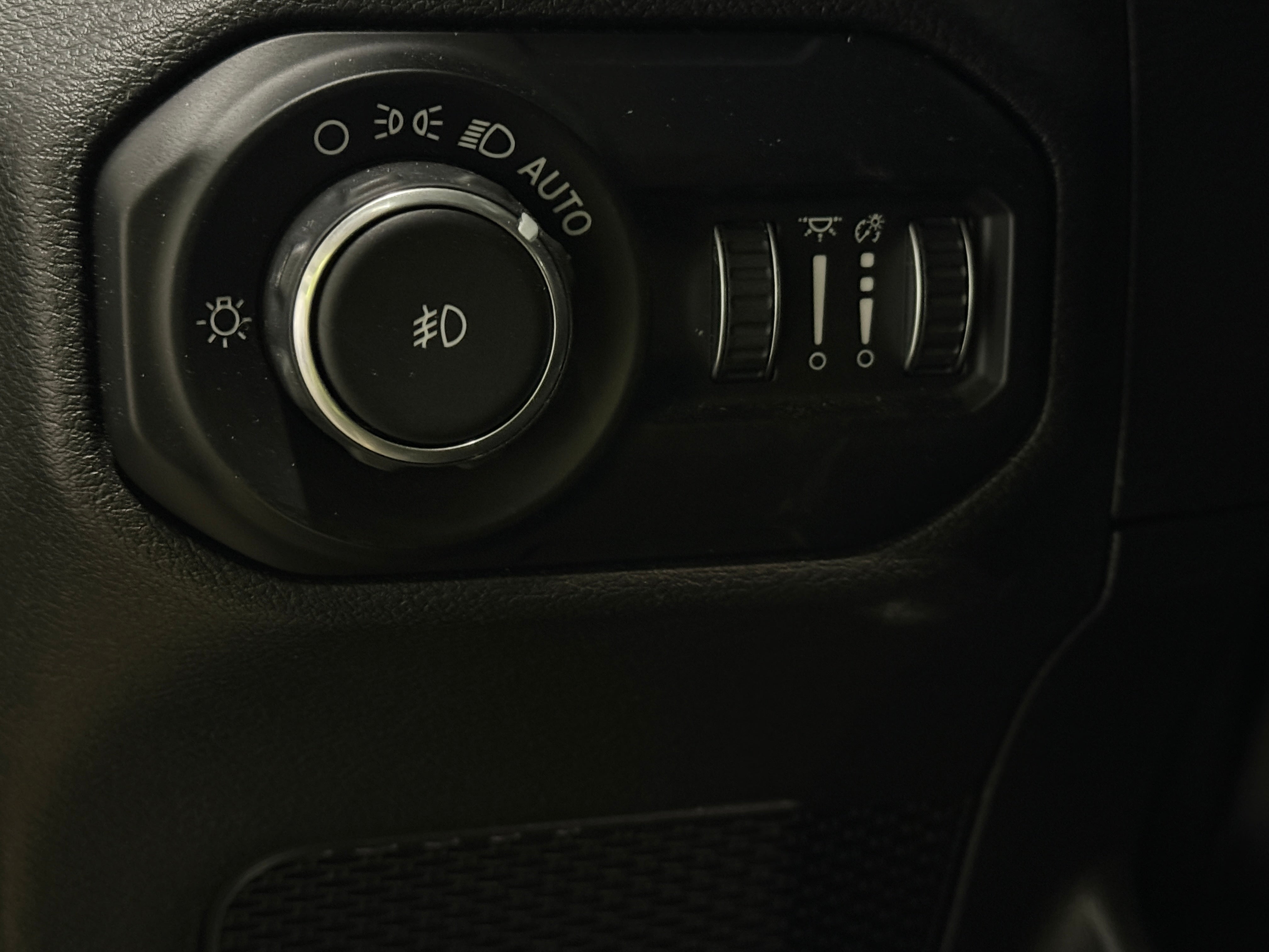 jeep wrangler unlimited 2021 1C4HJXDG0MW526180 image